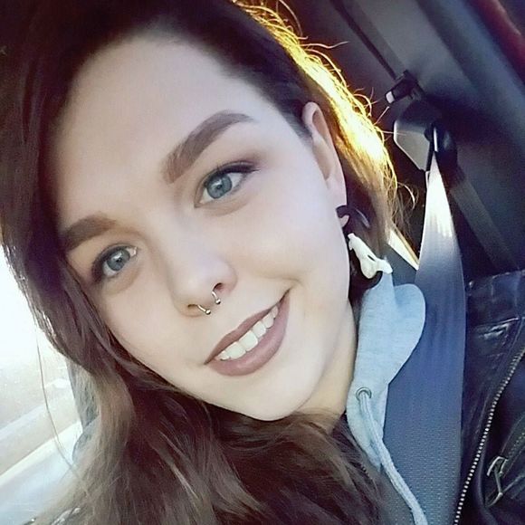 Meet your Posher, Alexandria - Picture 1 of 1